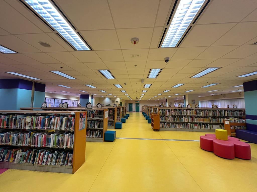 Quarry Bay Public Library ( District Library )3 Quarry Bay Public Library ( District Library )3